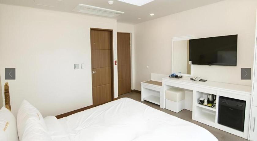 Sea View Hotel Jeju Exterior foto